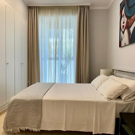 Reinapart Patacona Beachfront Seaview Apartment