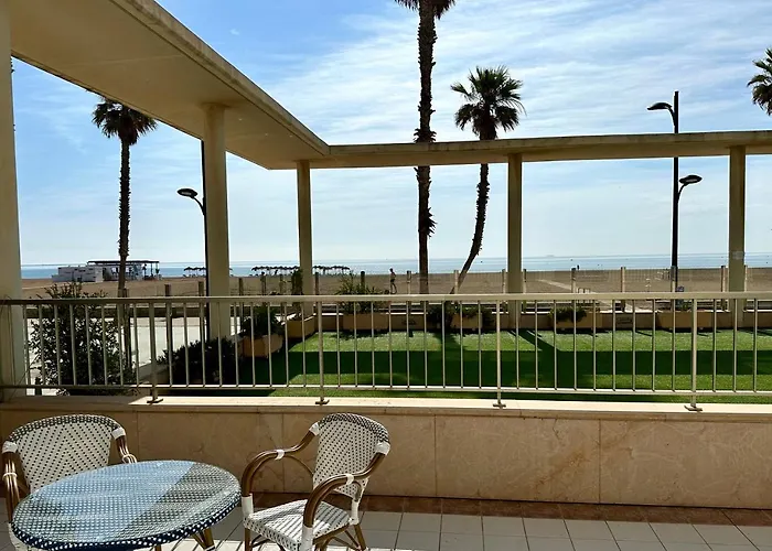 Apartmán Reinapart Patacona Beachfront Seaview *